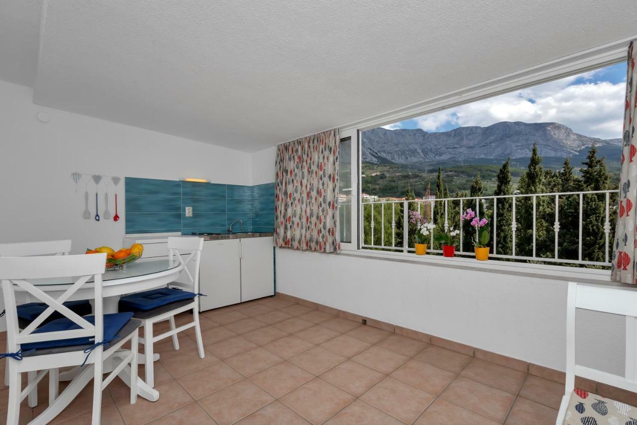 Apartments Ratko Tucepi Bagian luar foto